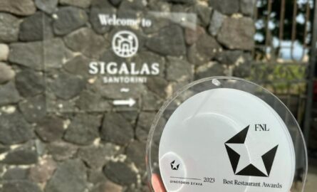Domaine Sigalas award at Best Restaurant Awards 2023 by FnL Guide